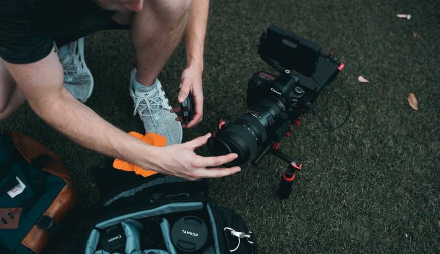 色彩心理学×动态美学，浉河区产品视频拍摄公司唤醒感官冲击力